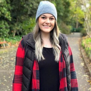 Meet your Posher, Danielle